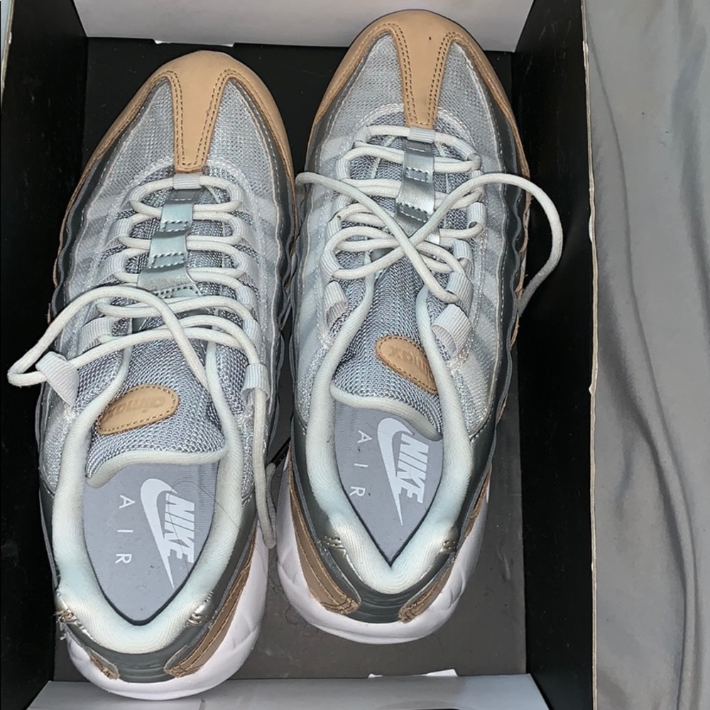 WMNS air max 95 se prm Nike (size 7.5)